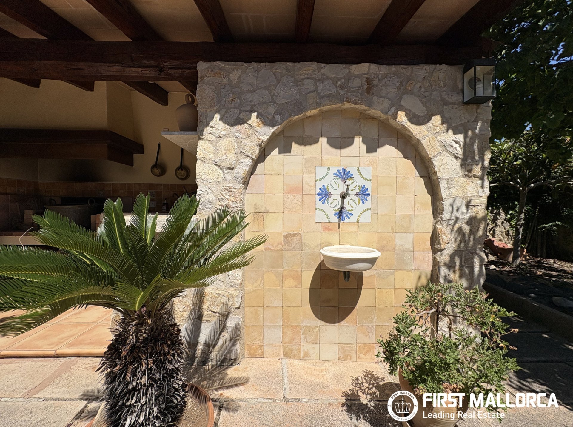 Huvila Mancor De La Vall, Mallorca, Espanja 5 makuuhuonetta, 380 m2 No. 179317