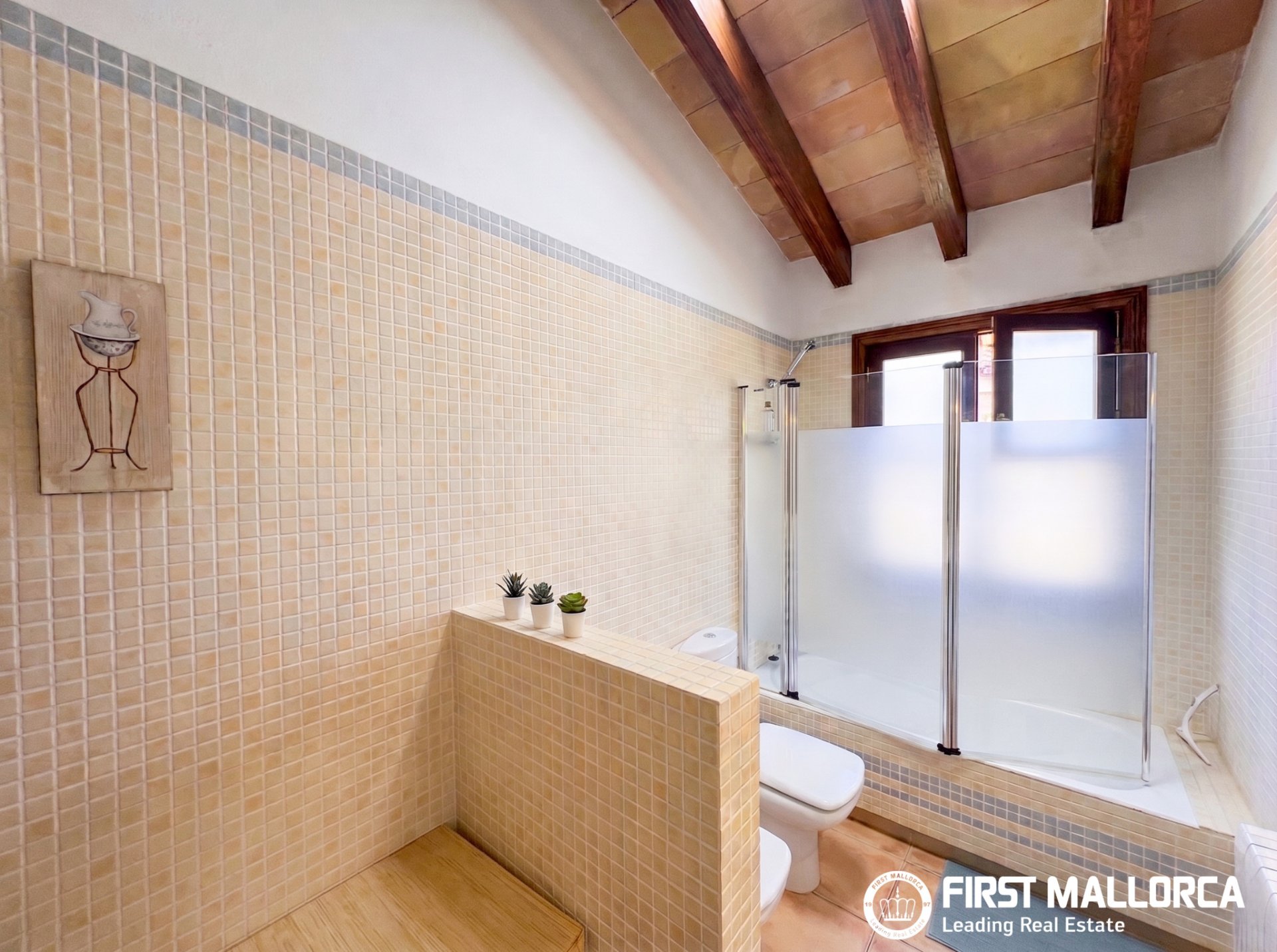 Huvila Mancor De La Vall, Mallorca, Espanja 5 makuuhuonetta, 380 m2 No. 179317