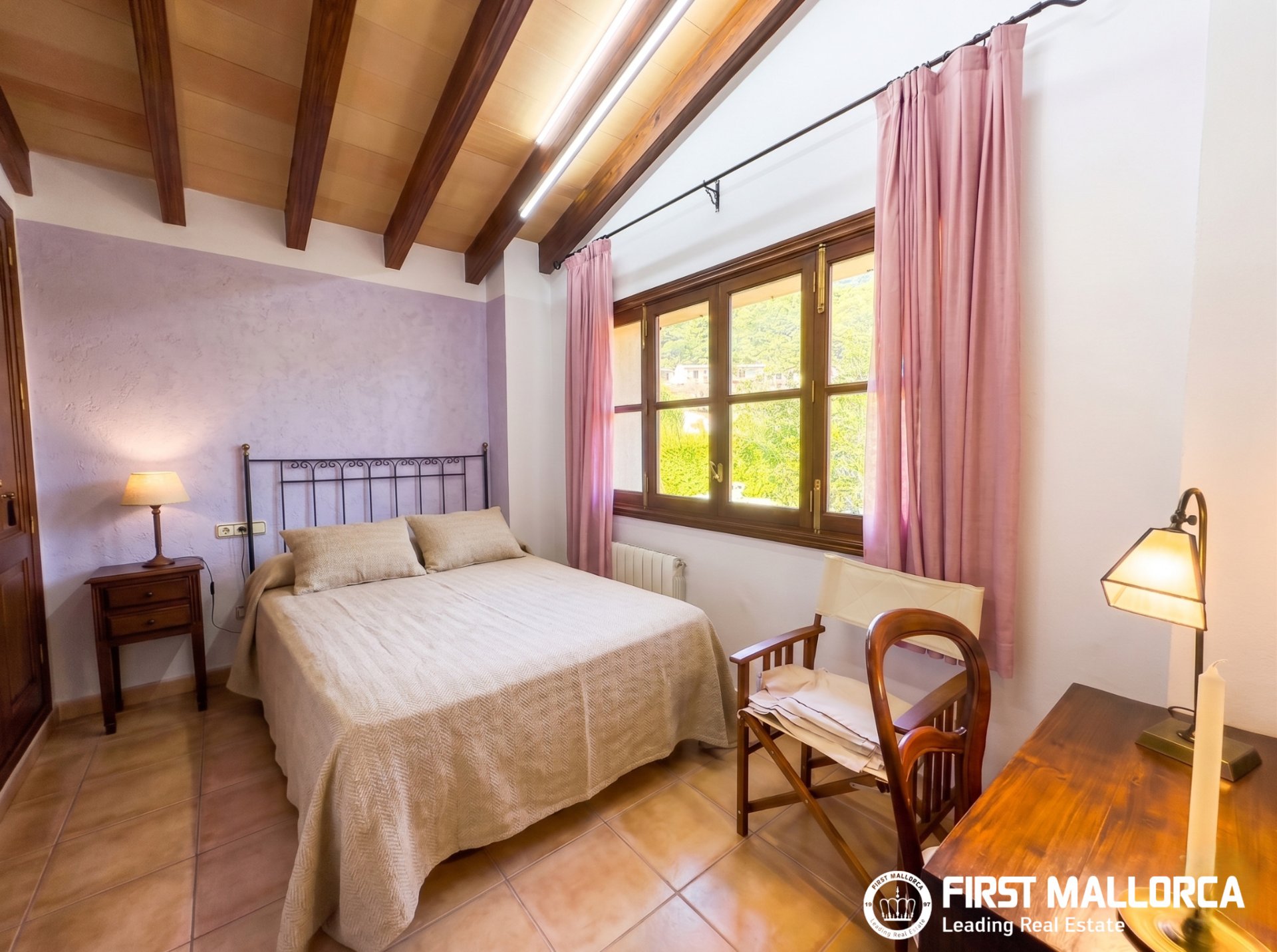 Huvila Mancor De La Vall, Mallorca, Espanja 5 makuuhuonetta, 380 m2 No. 179317