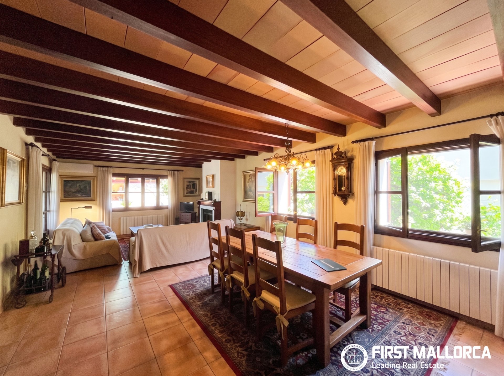 Huvila Mancor De La Vall, Mallorca, Espanja 5 makuuhuonetta, 380 m2 No. 179317