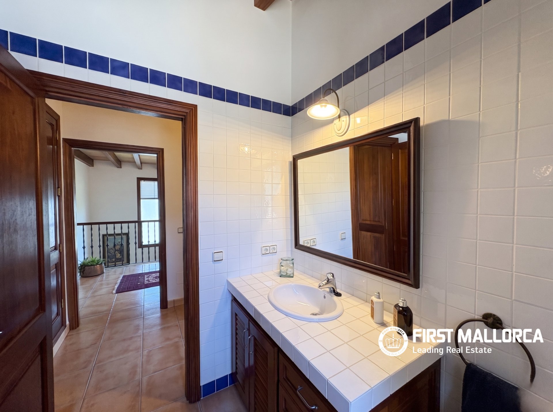 Huvila Mancor De La Vall, Mallorca, Espanja 5 makuuhuonetta, 380 m2 No. 179317