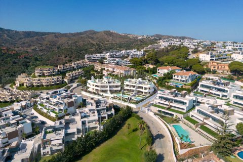 Talo myytävänä Marbella, Malaga, Espanja, 3 makuuhuonetta, 304.7 m2 No. 176365 - kuva 2