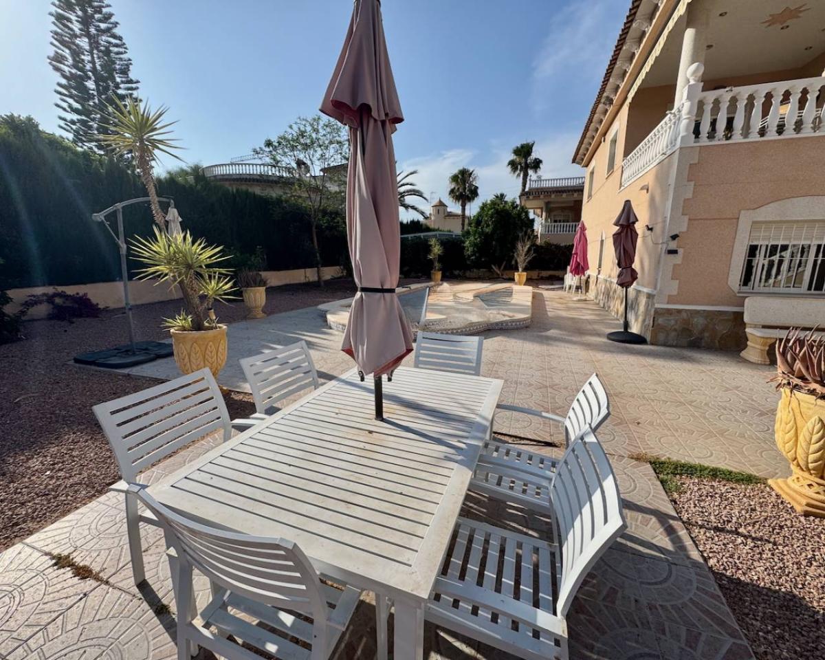 Villa in Benferri, Alicante, Spain 4 bedrooms, 113 sq.m. No. 148898