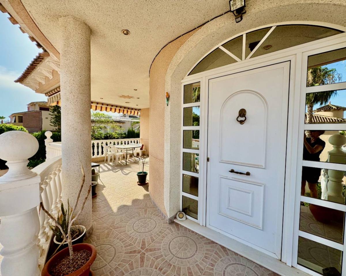 Villa in Benferri, Alicante, Spain 4 bedrooms, 113 sq.m. No. 148898