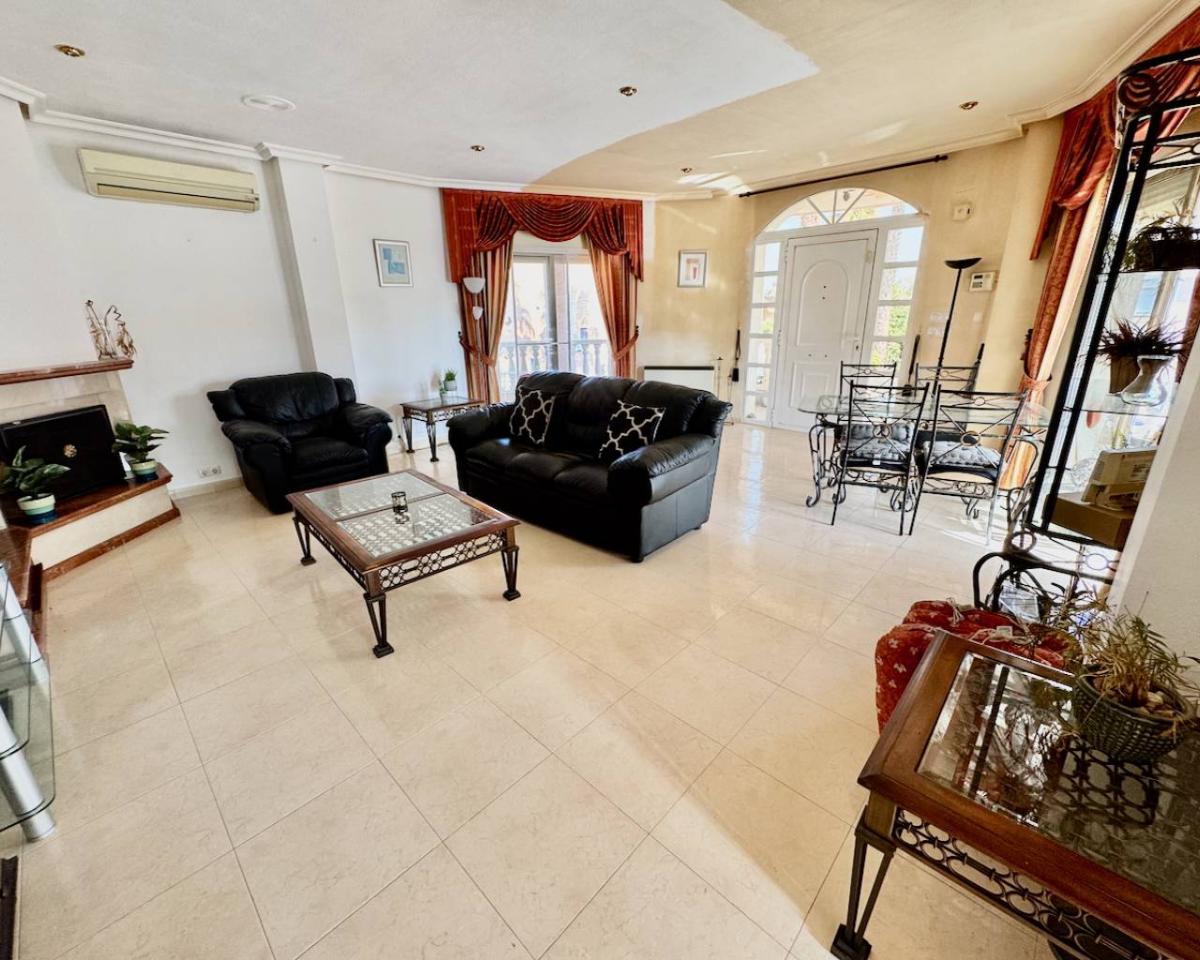 Villa in Benferri, Alicante, Spain 4 bedrooms, 113 sq.m. No. 148898