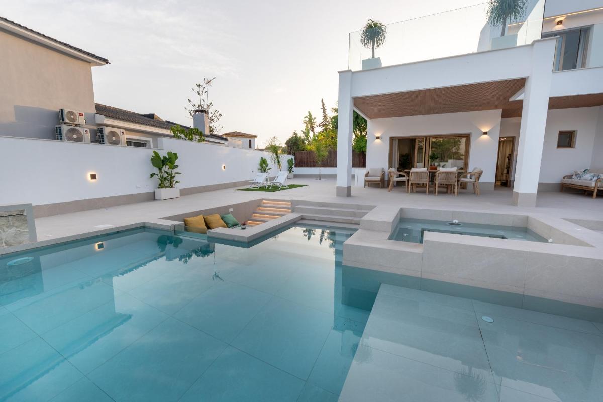 Villa in Alicante, Spanien 4 Schlafzimmer, 227 m2 Nr. 148900