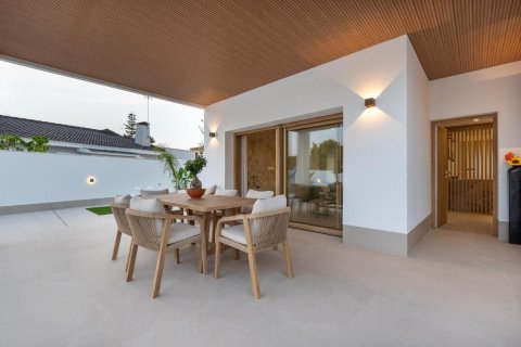 Villa for sale in Alicante, Spain 4 bedrooms, 227 sq.m. No. 148900 - photo 20