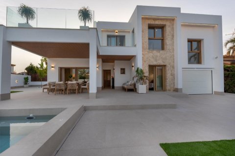 Villa for sale in Alicante, Spain 4 bedrooms, 227 sq.m. No. 148900 - photo 13