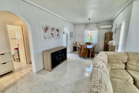 Villa till salu i Ciudad Quesada, Alicante, Spanien 3 sovrum, 130 kvm. Nr. 148897 - foto 8