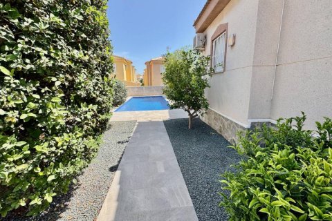 Villa till salu i Ciudad Quesada, Alicante, Spanien 3 sovrum, 130 kvm. Nr. 148897 - foto 30