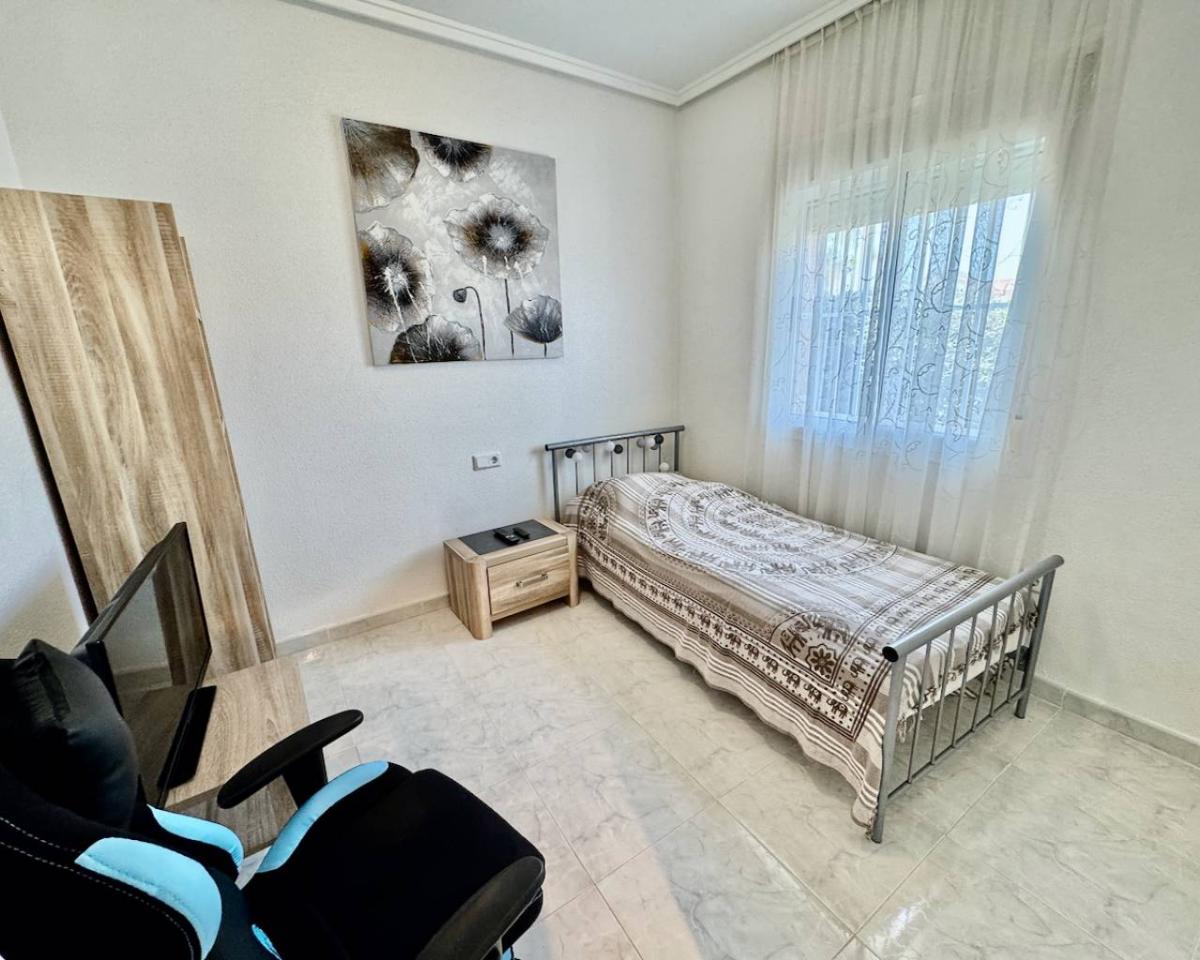 Villa i Ciudad Quesada, Alicante, Spanien 3 sovrum, 130 kvm. Nr. 148897