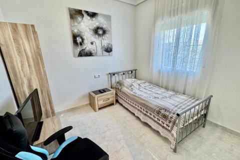 Villa till salu i Ciudad Quesada, Alicante, Spanien 3 sovrum, 130 kvm. Nr. 148897 - foto 13