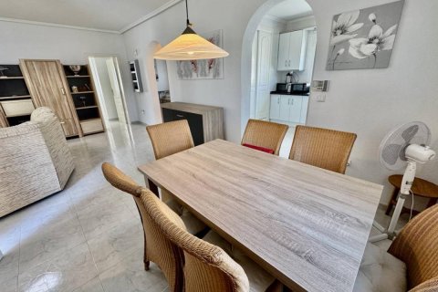 Villa till salu i Ciudad Quesada, Alicante, Spanien 3 sovrum, 130 kvm. Nr. 148897 - foto 4