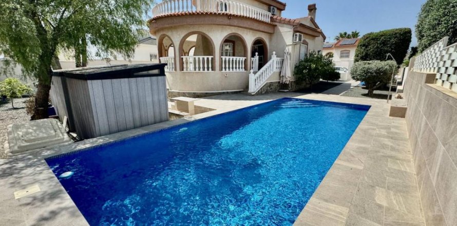 Villa i Ciudad Quesada, Alicante, Spanien 3 sovrum, 130 kvm. Nr. 148897