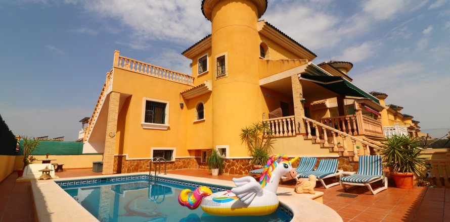 Villa Algorfa, Alicante, Espagne 5 chambres, 151 m2 No. 139252