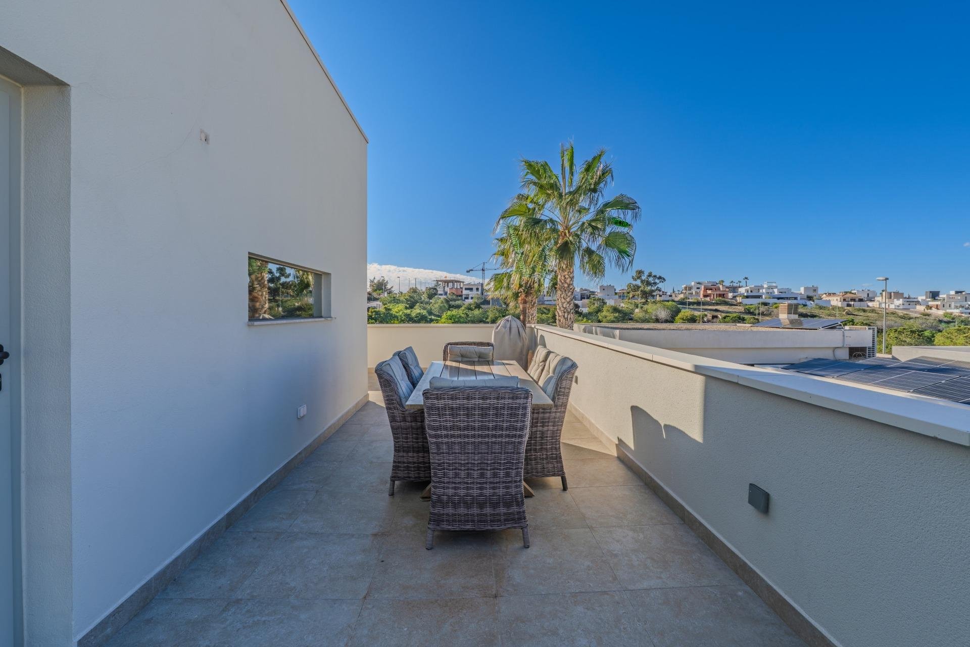 Villa a Benijofar, Alicante, Spagna 4 camere da letto, 544 mq. N° 147360
