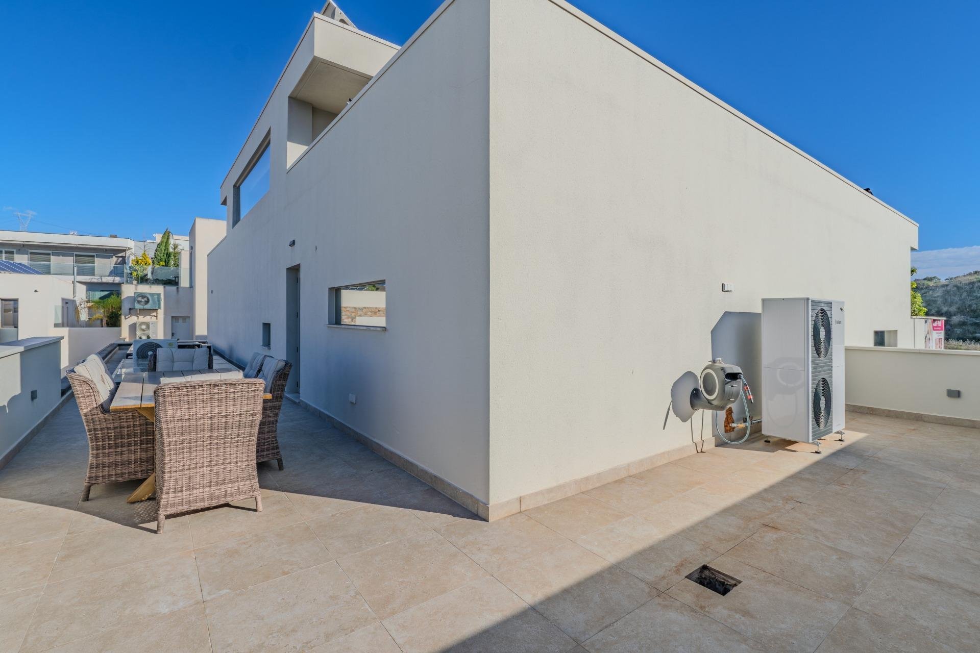 Villa a Benijofar, Alicante, Spagna 4 camere da letto, 544 mq. N° 147360