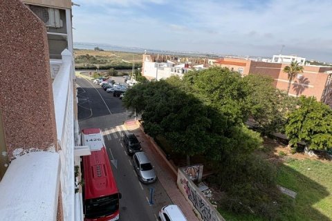 Appartamento in vendita a Torrevieja, Alicante, Spagna 2 camere da letto, 85 mq. N° 147364 - foto 2