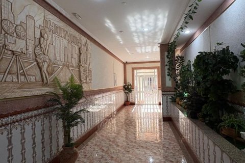 Appartamento in vendita a Torrevieja, Alicante, Spagna 2 camere da letto, 85 mq. N° 147364 - foto 10