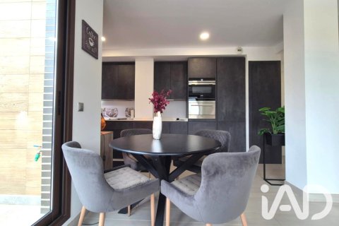Huoneisto myytävänä Valencia, Espanja, 2 makuuhuonetta, 84 m2 No. 187643 - kuva 8