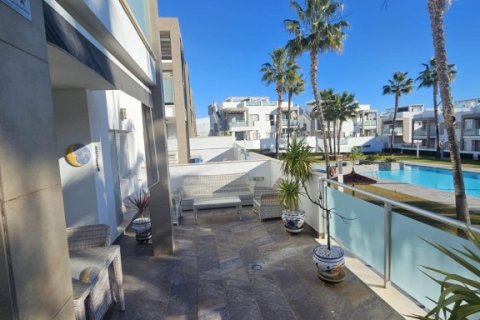 Kaupunkipientalo myytävänä Torrevieja, Alicante, Espanja, 4 makuuhuonetta,  No. 197002 - kuva 3
