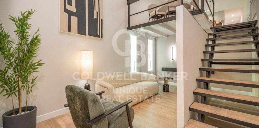 Dvīņu māja Madrid, Spānijā 2 istabas, 120 m2 Nr. 159420