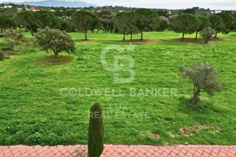 Tontti Peralada, Girona, Espanja 2929 m2 No. 159422