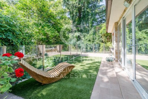 Hus i Majadahonda, Madrid, Spanien 7 sovrum, 950 kvm. Nr. 159421