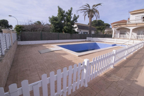 House for sale in Coma-Ruga, Tarragona, Spain 4 bedrooms, 165 sq.m. No. 141081 - photo 28
