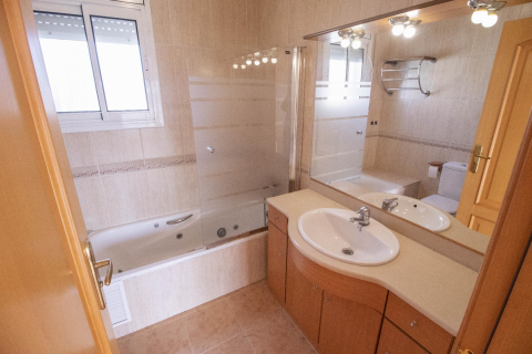 House for sale in Coma-Ruga, Tarragona, Spain 4 bedrooms, 165 sq.m. No. 141081 - photo 11