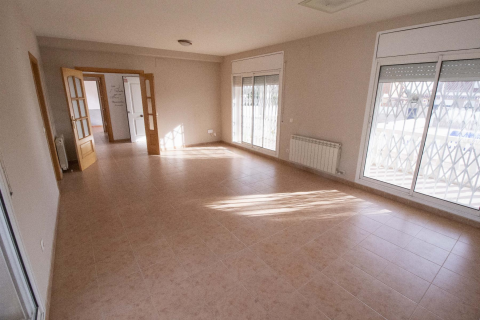 House for sale in Coma-Ruga, Tarragona, Spain 4 bedrooms, 165 sq.m. No. 141081 - photo 2