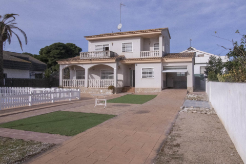 House for sale in Coma-Ruga, Tarragona, Spain 4 bedrooms, 165 sq.m. No. 141081 - photo 29
