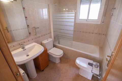 House for sale in Coma-Ruga, Tarragona, Spain 4 bedrooms, 165 sq.m. No. 141081 - photo 4