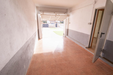 House for sale in Coma-Ruga, Tarragona, Spain 4 bedrooms, 165 sq.m. No. 141081 - photo 19