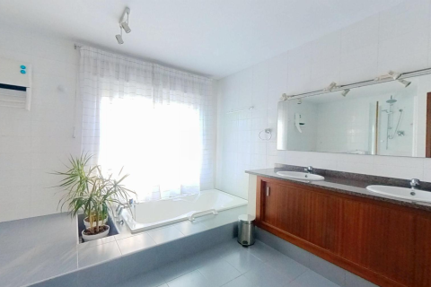 House for sale in Coma-Ruga, Tarragona, Spain 5 bedrooms, 307 sq.m. No. 141083 - photo 25