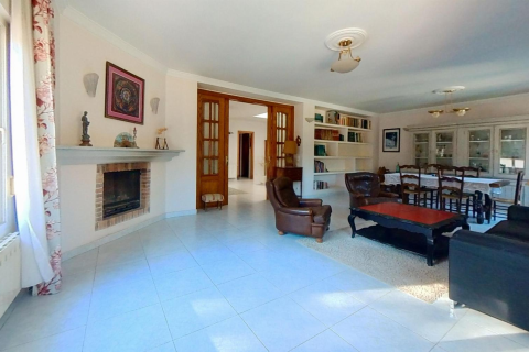 House for sale in Coma-Ruga, Tarragona, Spain 5 bedrooms, 307 sq.m. No. 141083 - photo 10