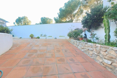 House for sale in Coma-Ruga, Tarragona, Spain 5 bedrooms, 307 sq.m. No. 141083 - photo 3