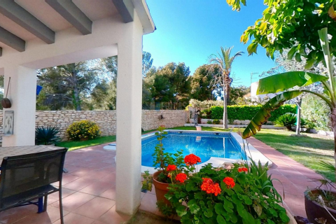 House for sale in Coma-Ruga, Tarragona, Spain 5 bedrooms, 307 sq.m. No. 141083 - photo 6