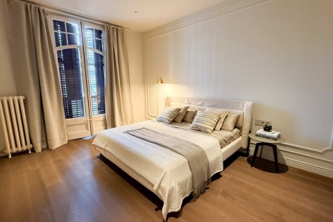 Apartment à vendre à Barcelona, Espagne, 4 chambres, No. 141086 - photo 17