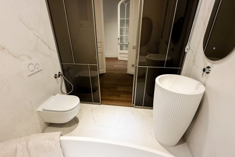 Apartment à vendre à Barcelona, Espagne, 4 chambres, No. 141086 - photo 11