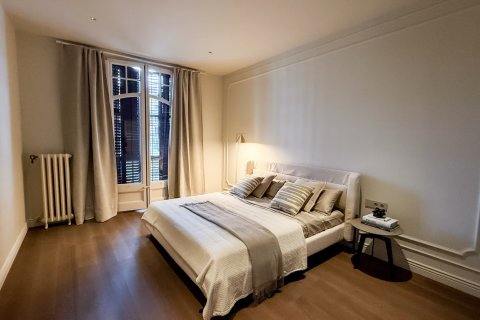 Apartment à vendre à Barcelona, Espagne, 4 chambres, No. 141086 - photo 14