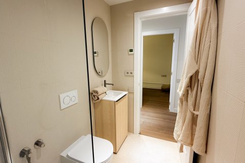 Lägenhet till salu i Barcelona, Spanien 3 sovrum, Nr. 141087 - foto 20