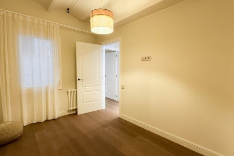 Lägenhet till salu i Barcelona, Spanien 3 sovrum, Nr. 141087 - foto 18