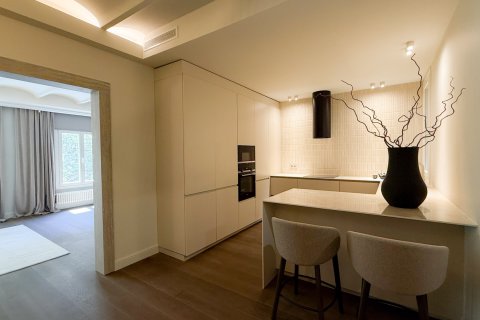 Lägenhet till salu i Barcelona, Spanien 3 sovrum, Nr. 141087 - foto 10