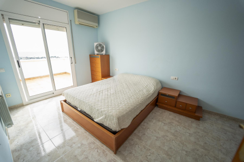 House for sale in Coma-Ruga, Tarragona, Spain 5 bedrooms, No. 141082 - photo 9