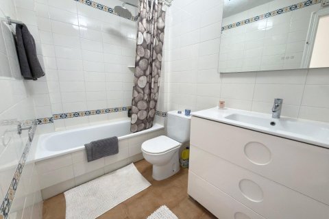 Продажа квартиры в Вилламартин, Аликанте, Испания 2 спальни, 93м2 №182998 - фото 23