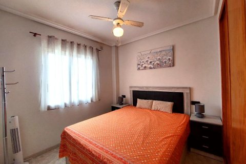 Huoneisto myytävänä Playa Flamenca II, Alicante, Espanja, 2 makuuhuonetta, 75 m2 No. 182997 - kuva 17