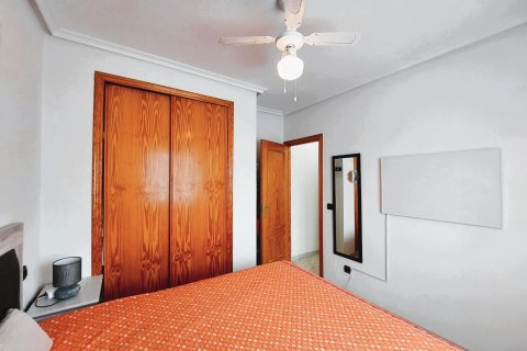 Huoneisto myytävänä Playa Flamenca II, Alicante, Espanja, 2 makuuhuonetta, 75 m2 No. 182997 - kuva 13