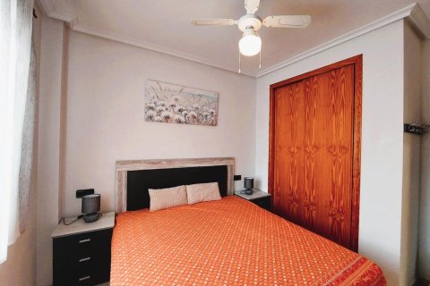 Huoneisto myytävänä Playa Flamenca II, Alicante, Espanja, 2 makuuhuonetta, 75 m2 No. 182997 - kuva 18