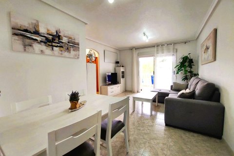 Huoneisto myytävänä Playa Flamenca II, Alicante, Espanja, 2 makuuhuonetta, 75 m2 No. 182997 - kuva 8